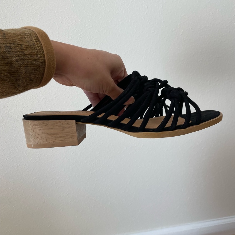 Madewell Black Strappy Sandals - Picture 4 of 7